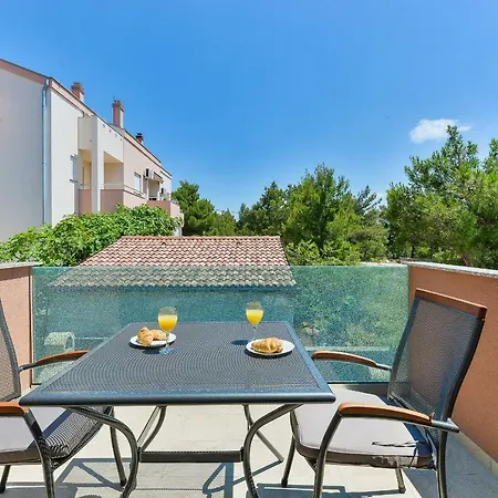 Crowonder Cascada With Jacuzzi - S1 Villa